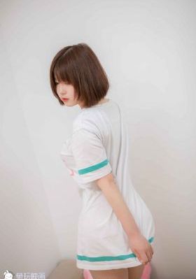亚洲国产嫩草18久久久_HD超清免费观看